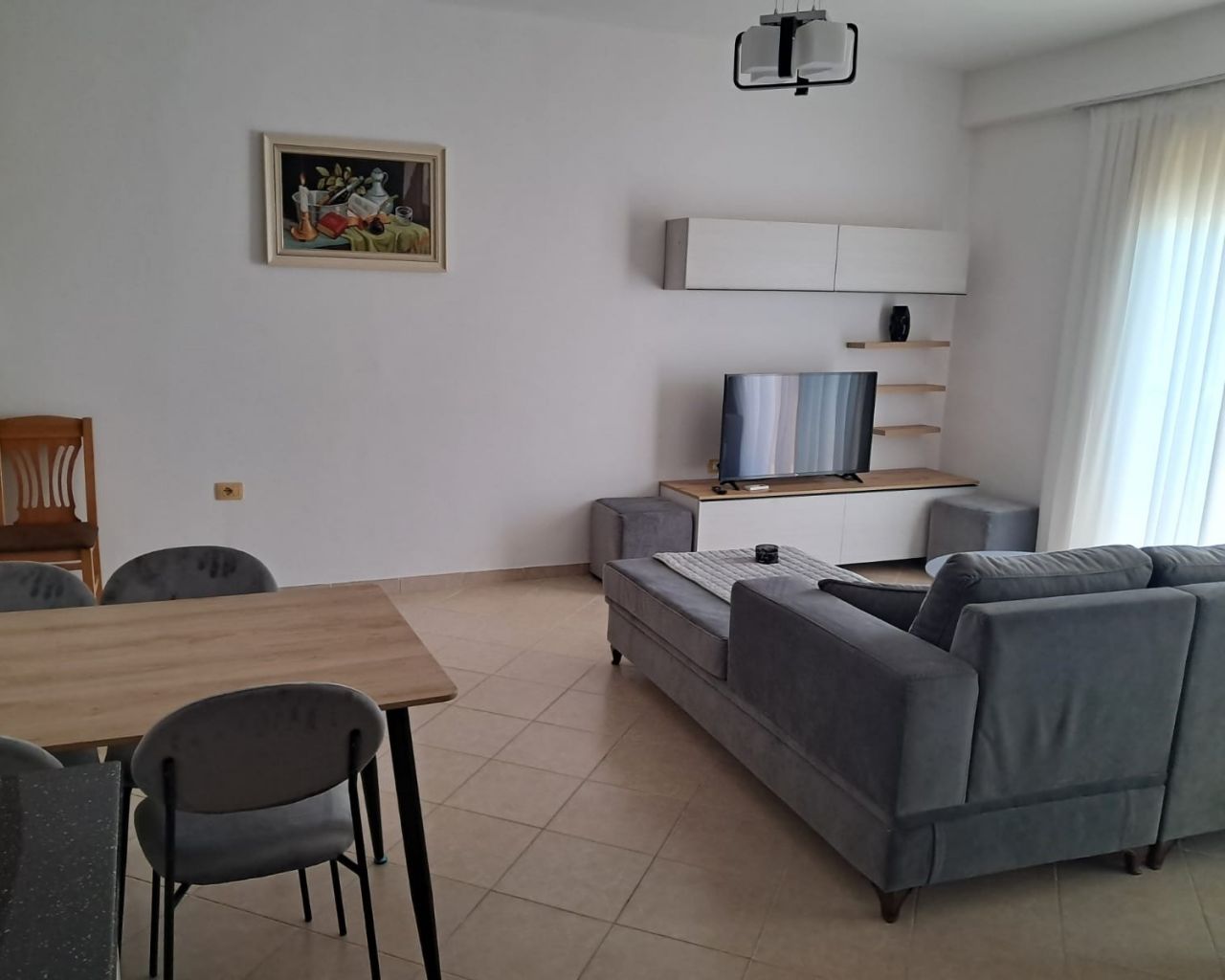 Near Beach Apartment For Long Term Rent In Vlore , Albania